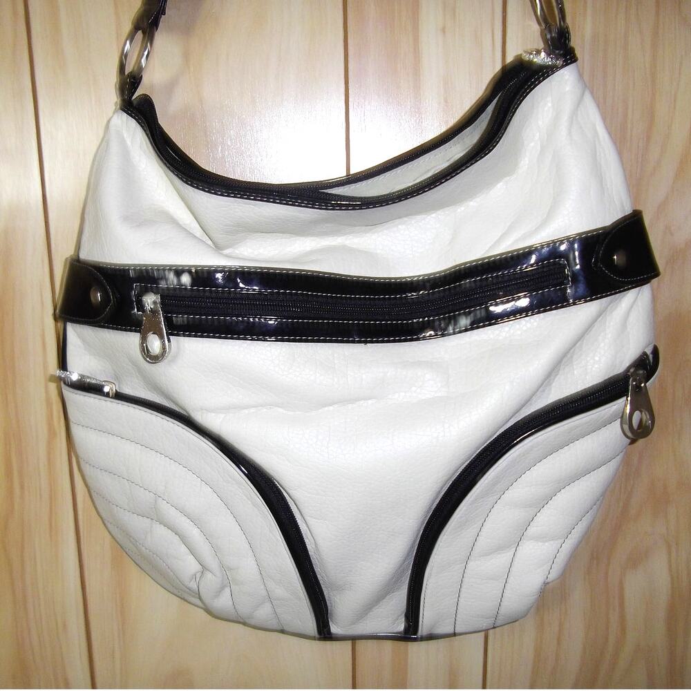 Avon Vintage Y2K Cream Black Faux Leather Slouchy Hobo Shoulder Bag Multi Zip